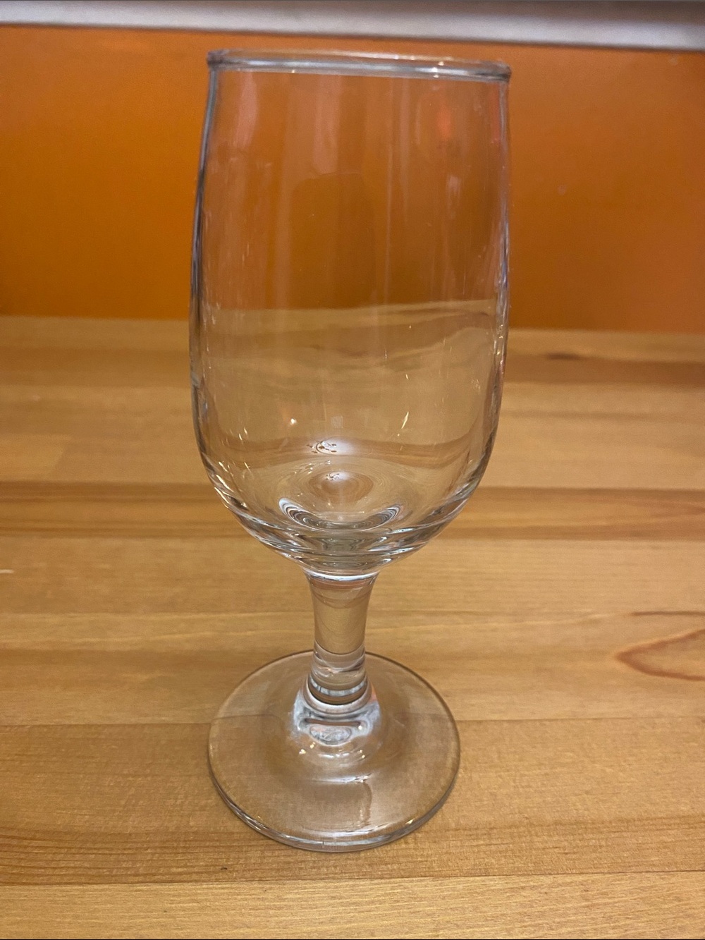 Classic Clear Stem Wine Glass - Elegant Glassware B